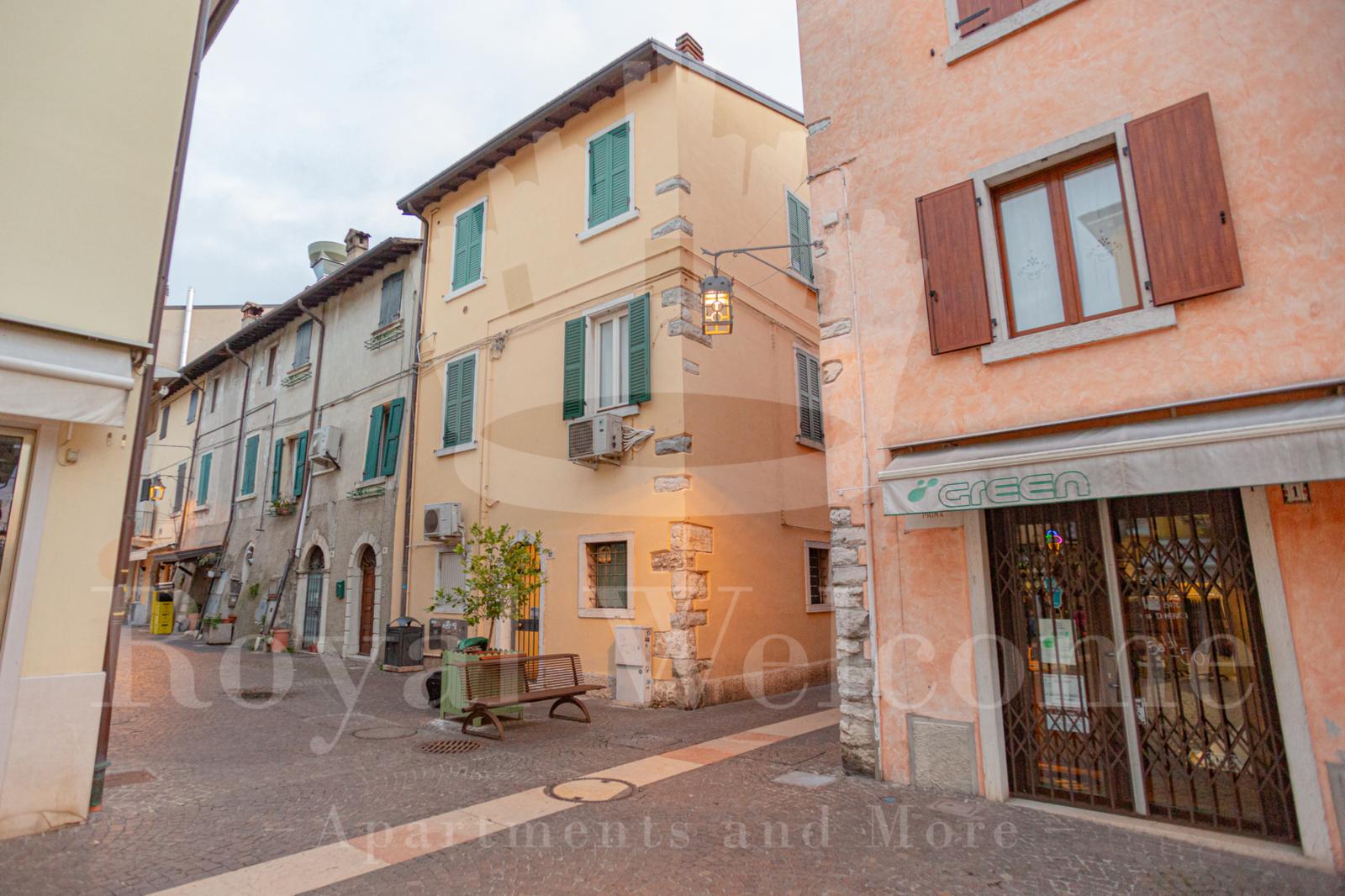 borgo lago di garda