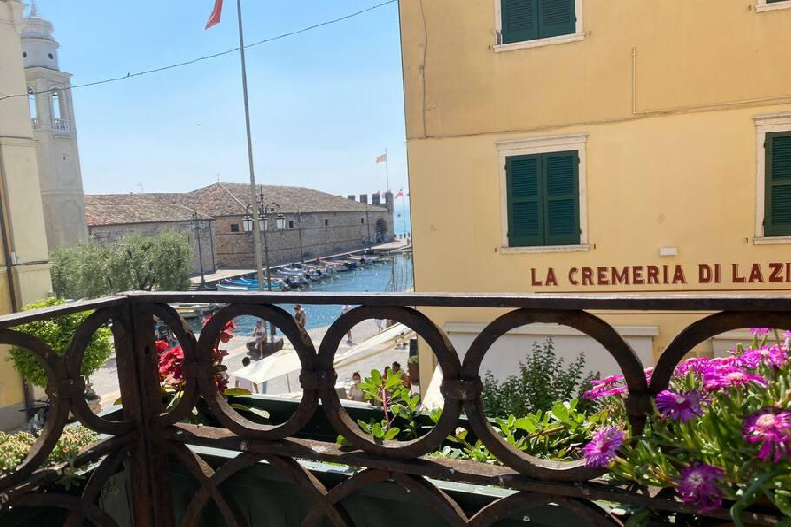 terrazza sul lago di garda